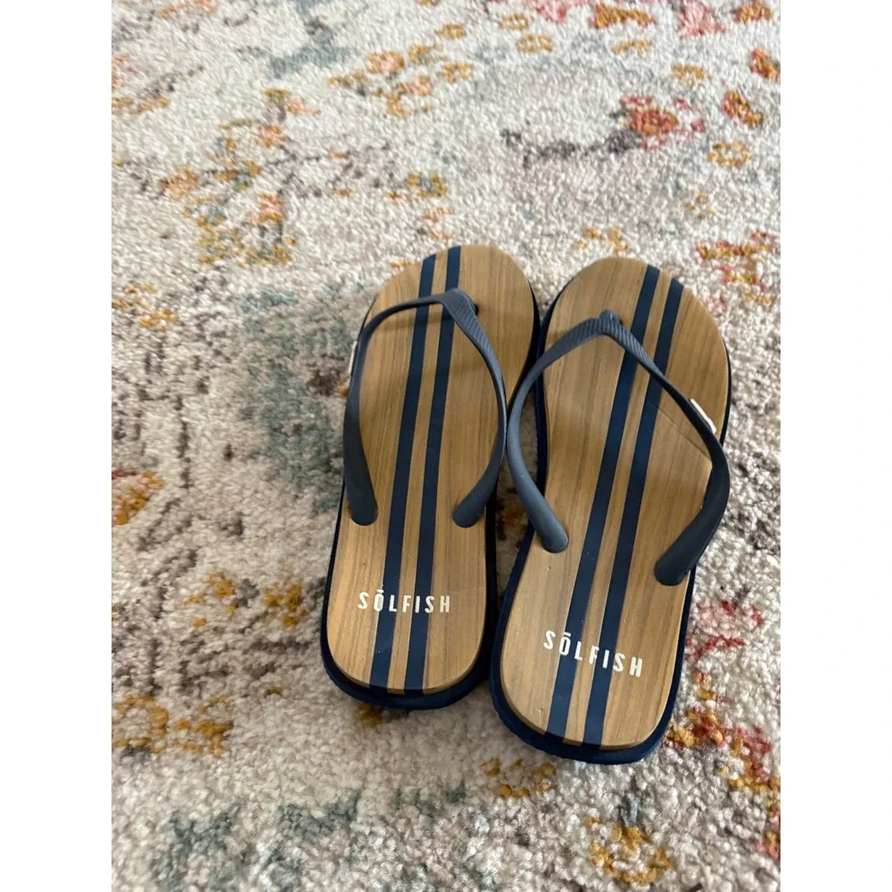 Solfish Mens Flip Flop Sandals Navy Blue Striped Wood Grain Print Size L 11-12